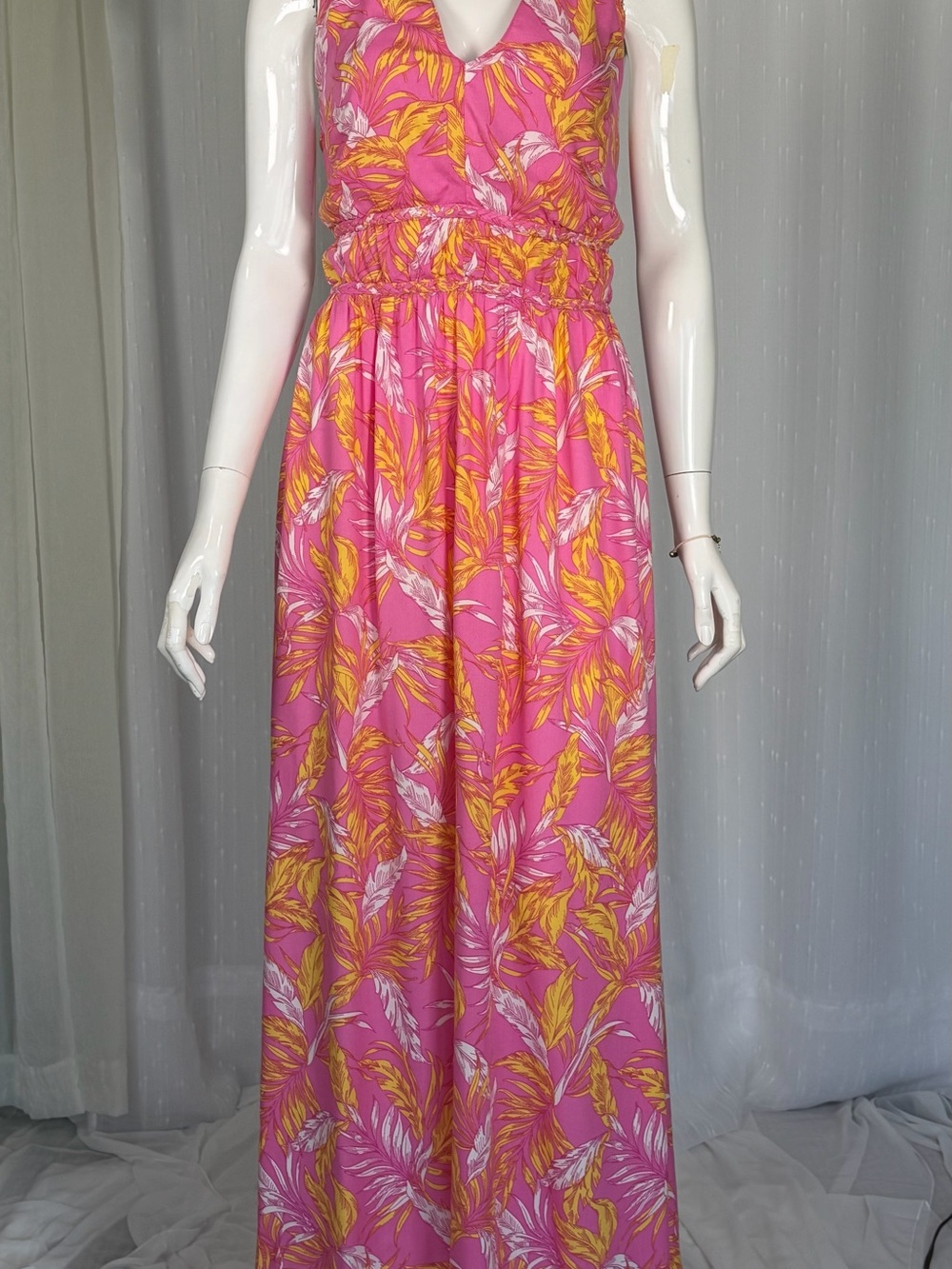 Jessica Simpson Pink Dress with Yellow & White Leaf Pattern | Large